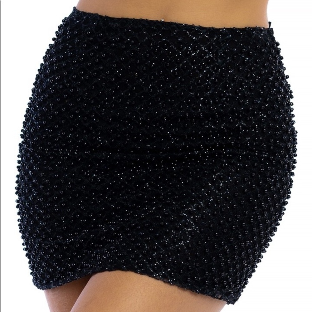 NEW🔥 Glitter Beaded Mini Skirt🖤✨